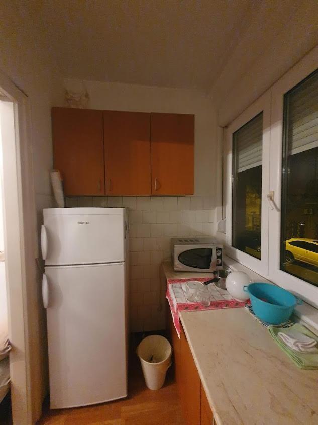Nikola Hram Apartamento Belgrado Exterior foto