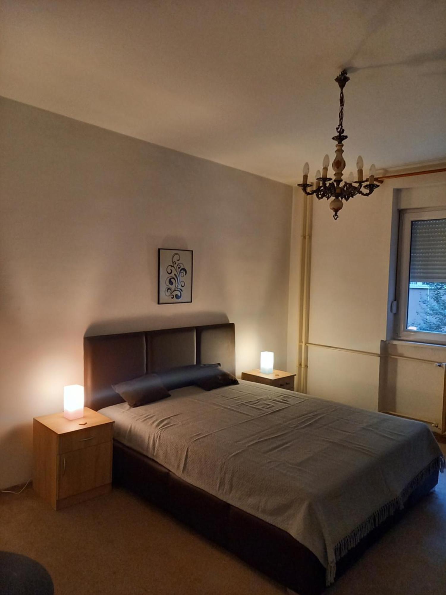 Nikola Hram Apartamento Belgrado Exterior foto